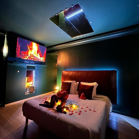Mieuxqualhotel Jacuzzi Privatif Velvet Desire Bordeaux Exterior foto